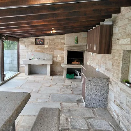 بيت للعطل A Casina Do Dolmen Dombate