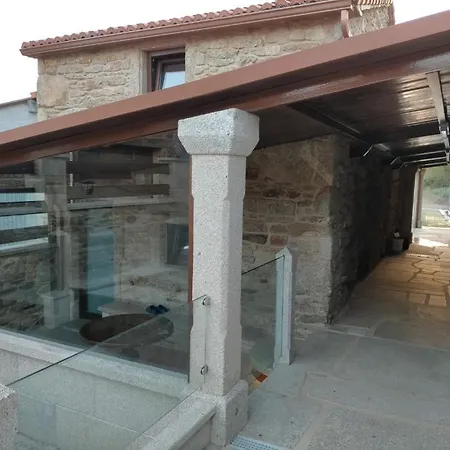 A Casina Do Dolmen بيت للعطل *
